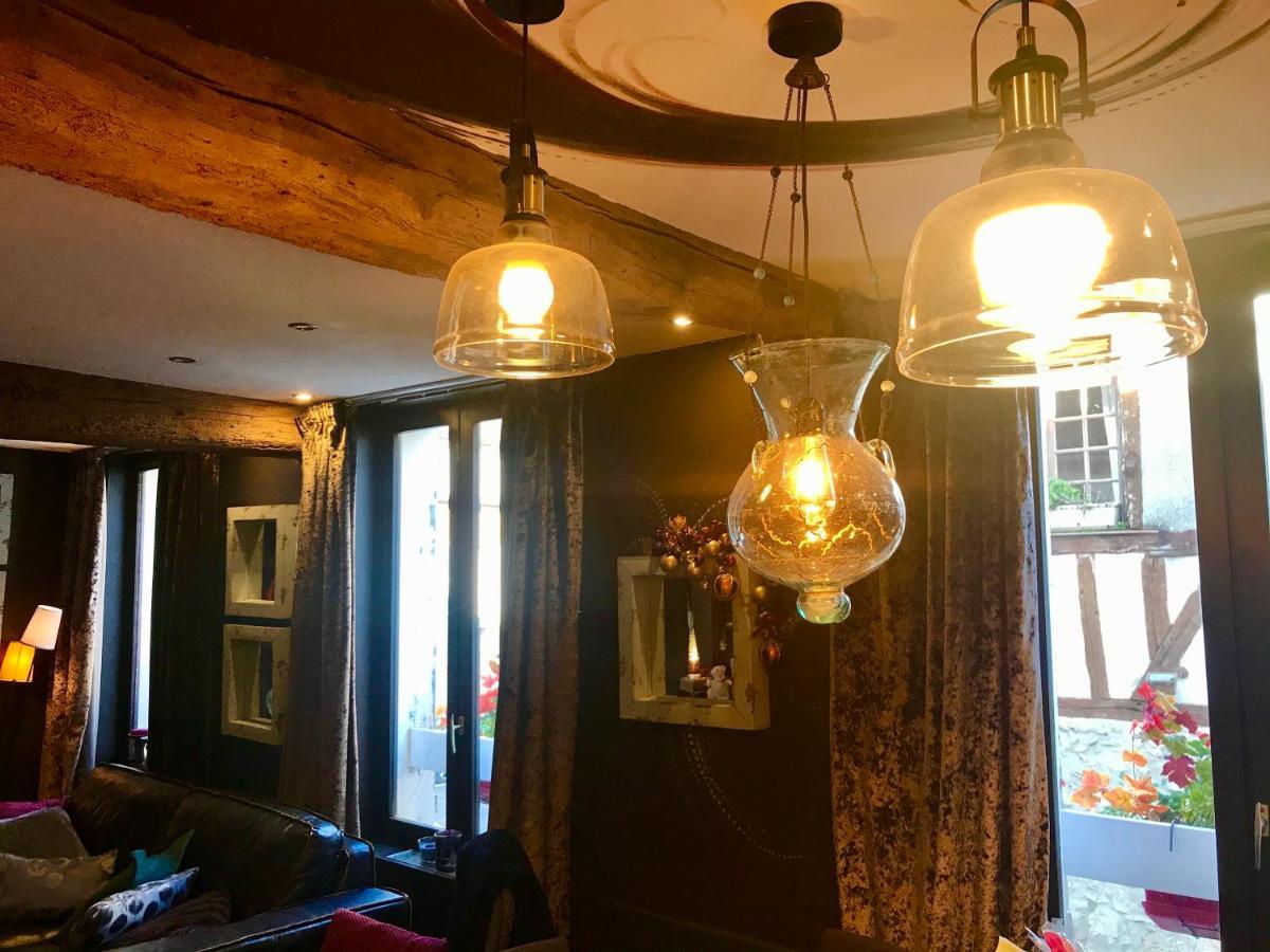 L'Elegance Au Coeur Du Medieval Apartman Provins Kültér fotó